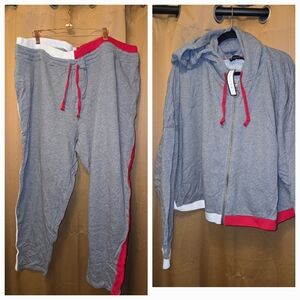 New Soncy size 4 (26w) sweat suit Set with hoodie